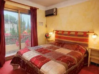 Otel Nina