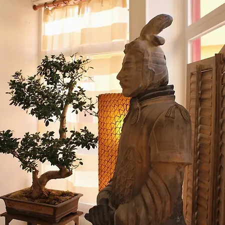Otel Nina Juan-les-Pins