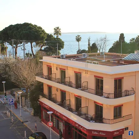 Otel Nina 2*