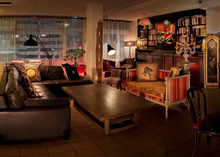 Nina 2* Αντίμπ