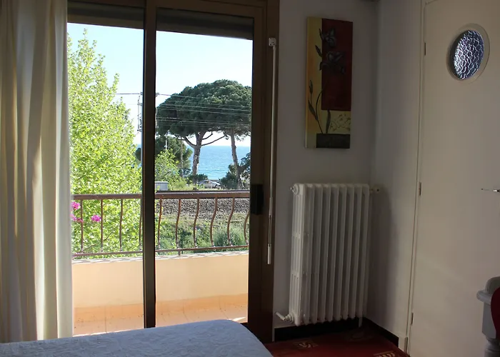 Ξενοδοχείο Nina