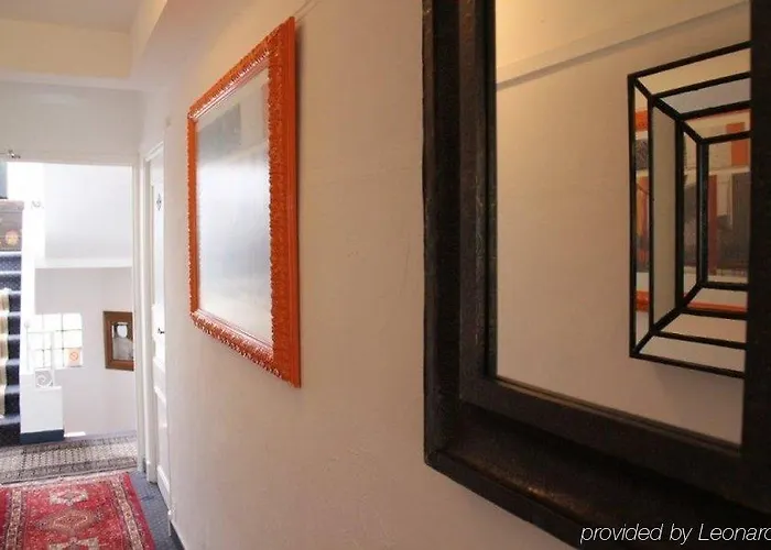 Nina 2* Αντίμπ