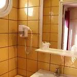 Nina Отель 2*